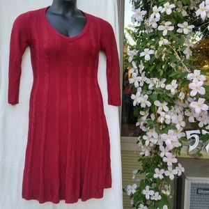 Evan Picone small knit sweater dress v neck
